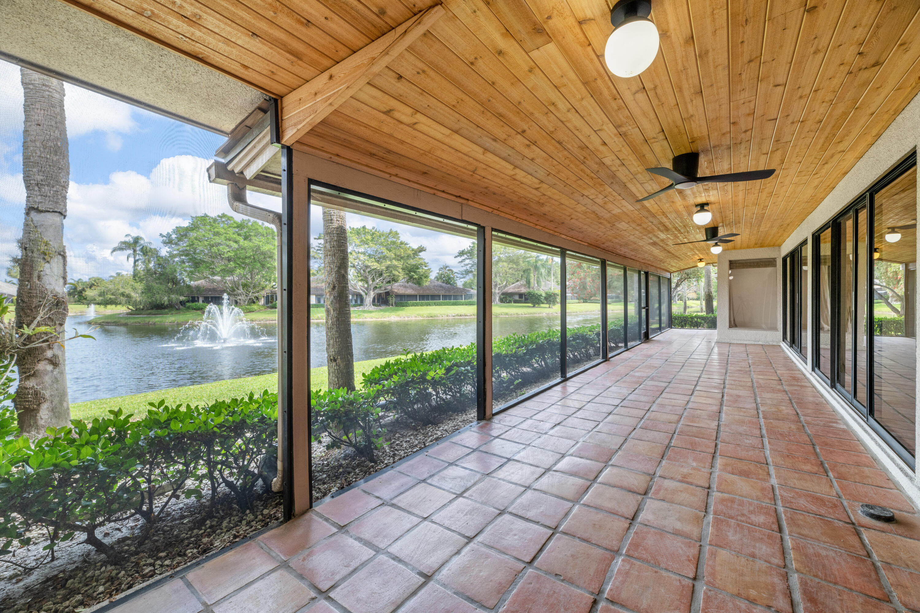 11683 Wimbledon Circle