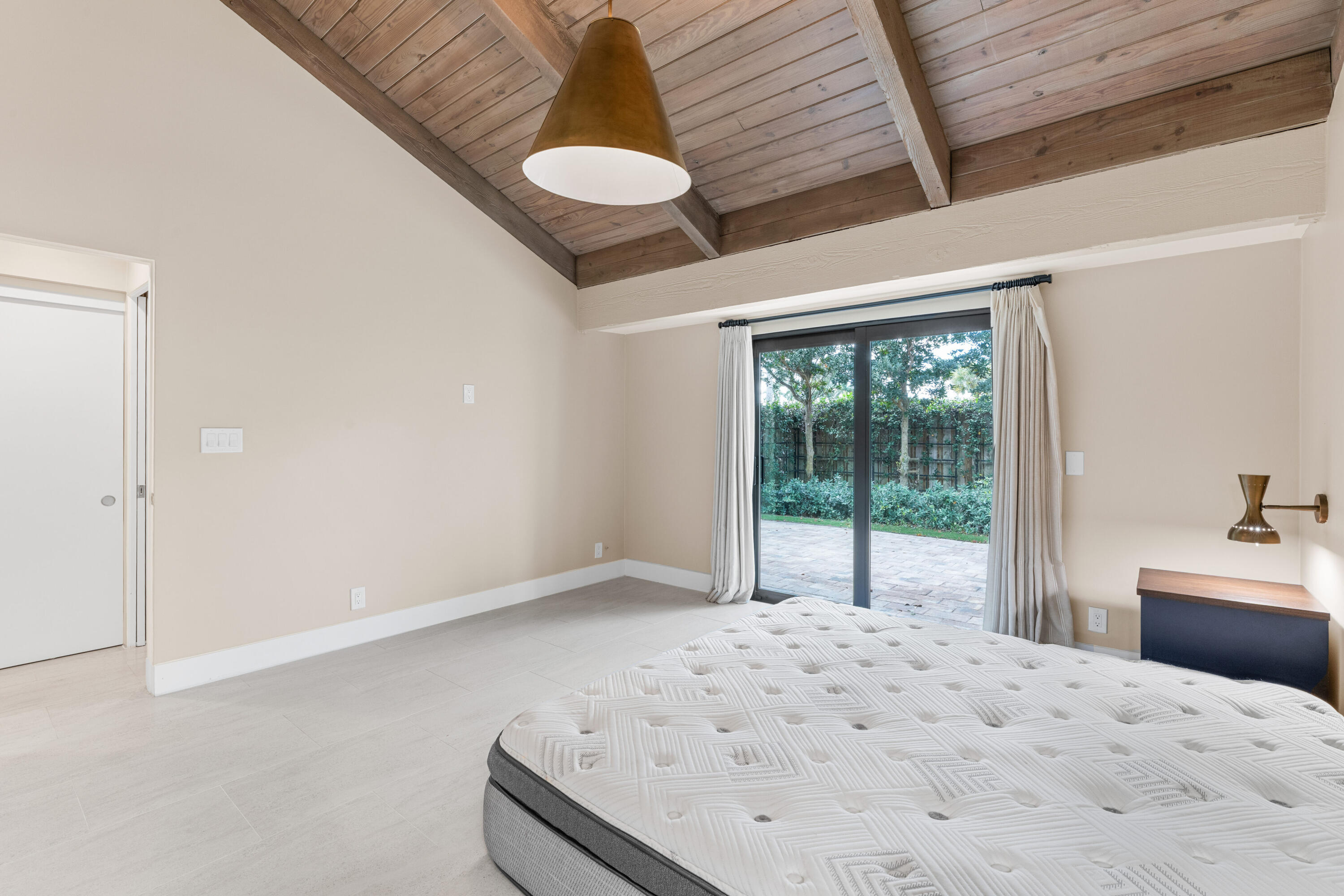 11683 Wimbledon Circle