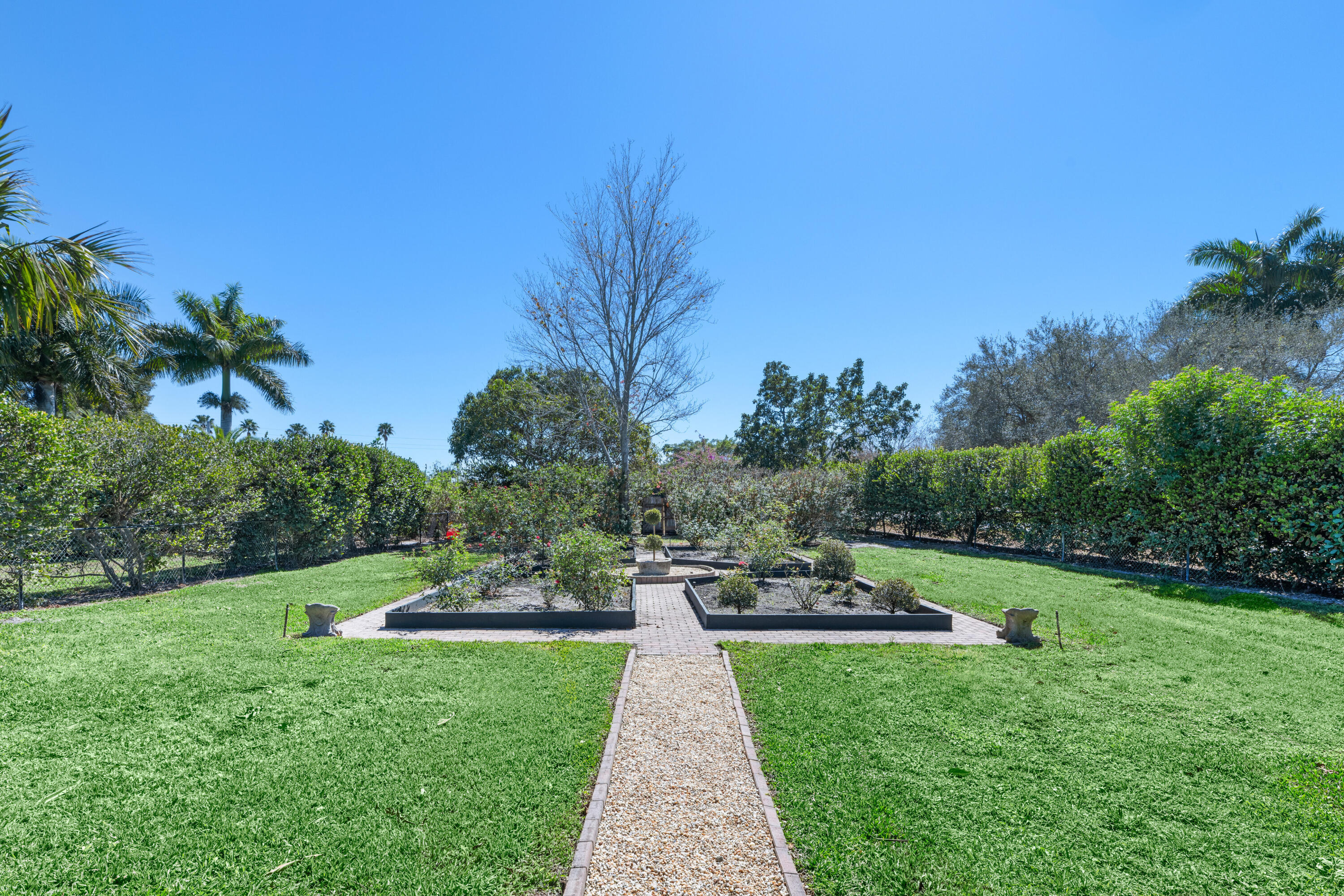 15390 Take Off Place