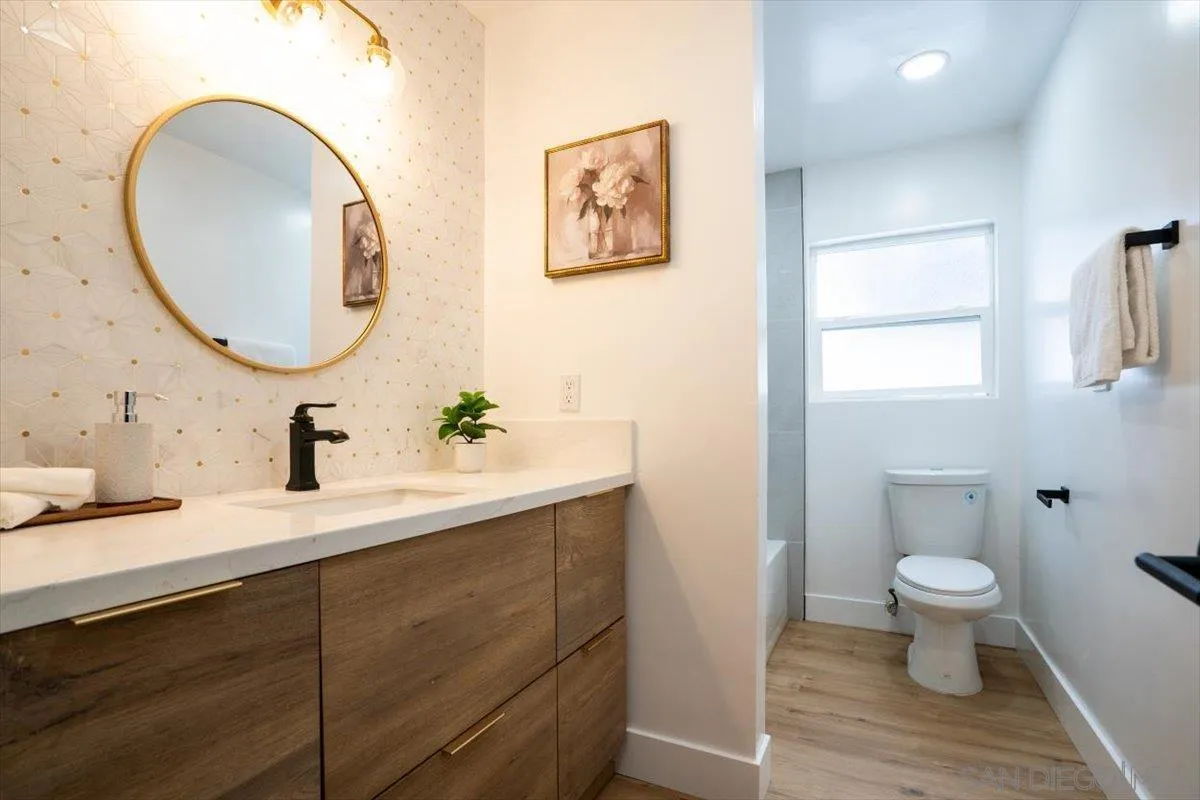 3815 Bonita View Dr