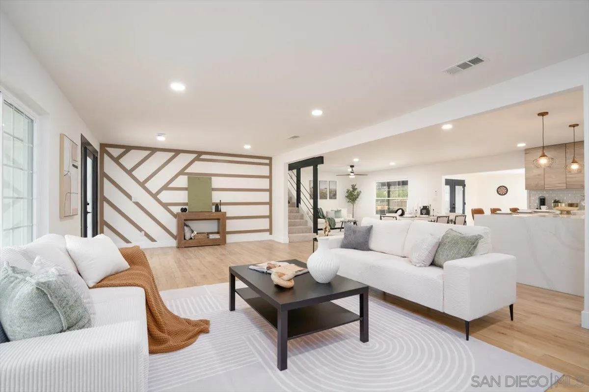 3815 Bonita View Dr