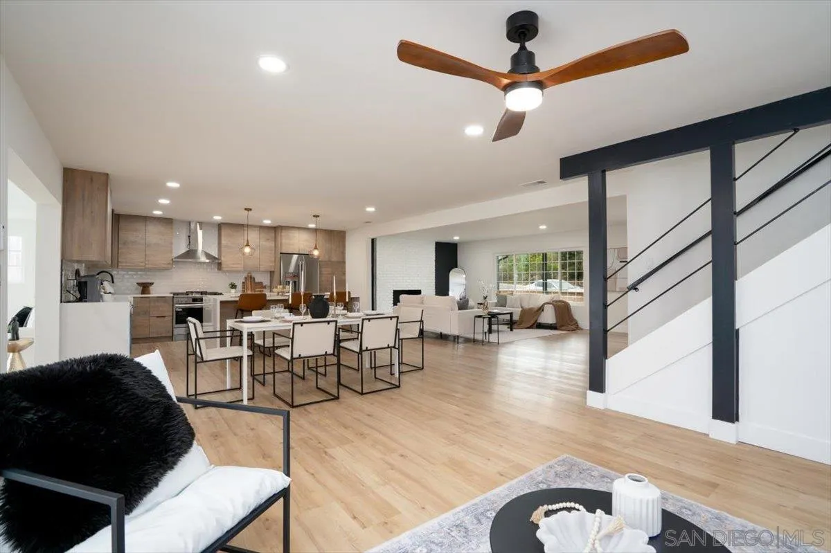 3815 Bonita View Dr