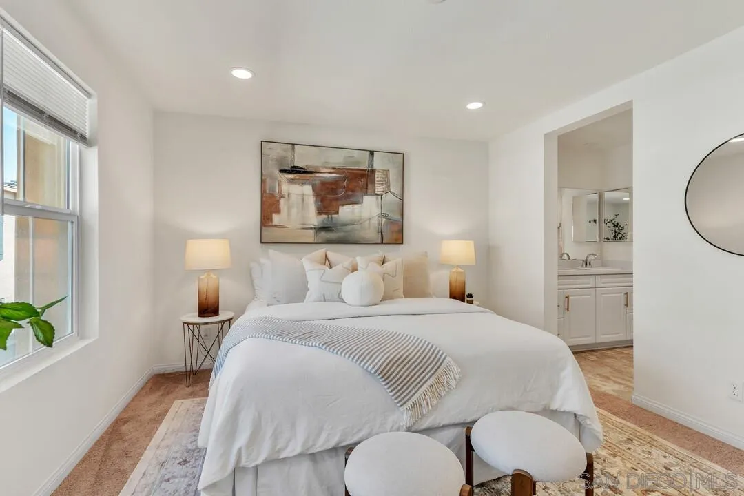 2822 Juniper Berry St