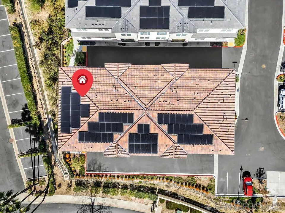 2822 Juniper Berry St