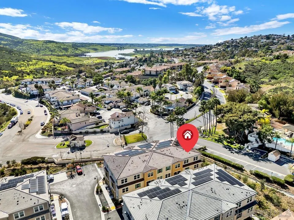 2822 Juniper Berry St