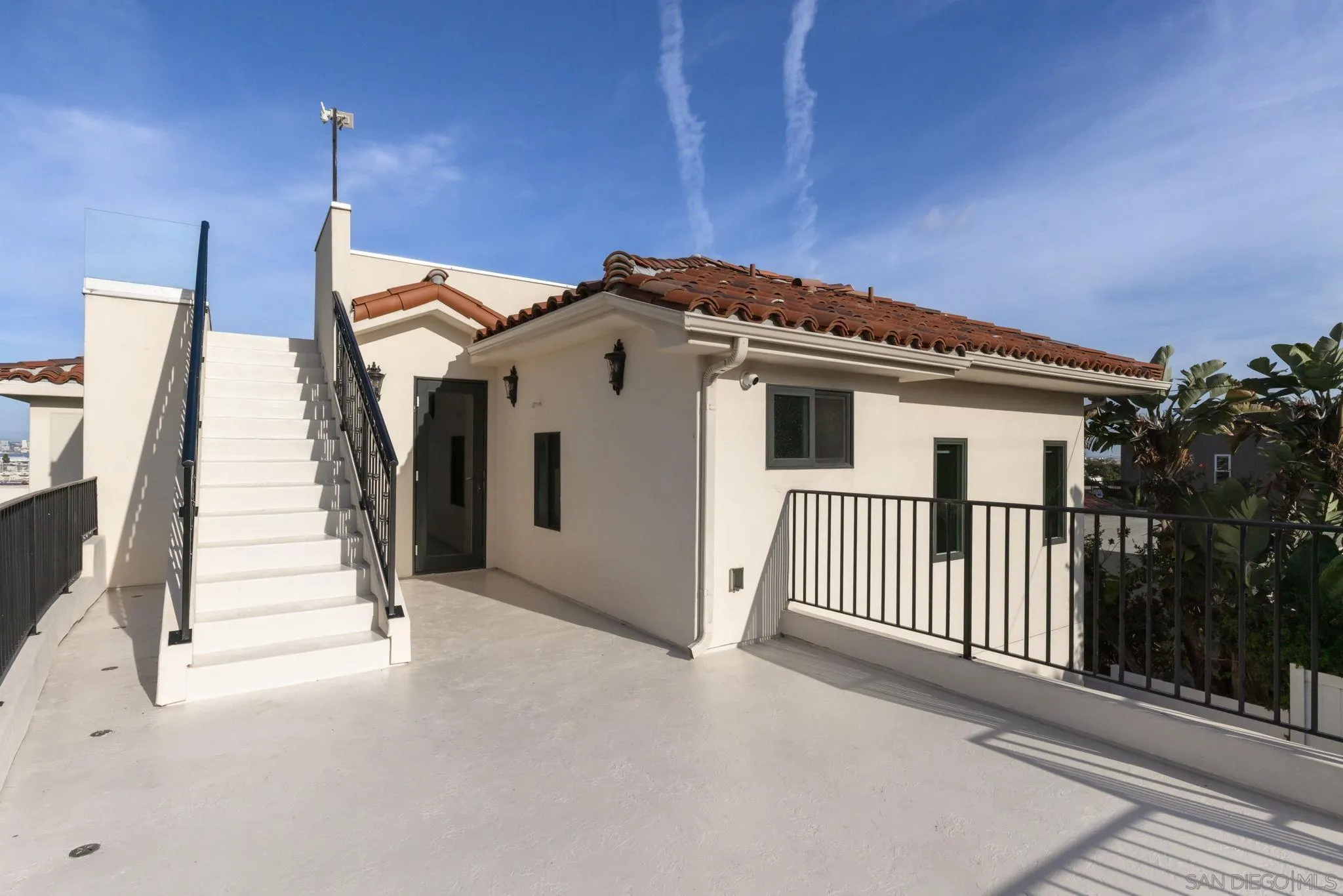 1092 Evergreen Street