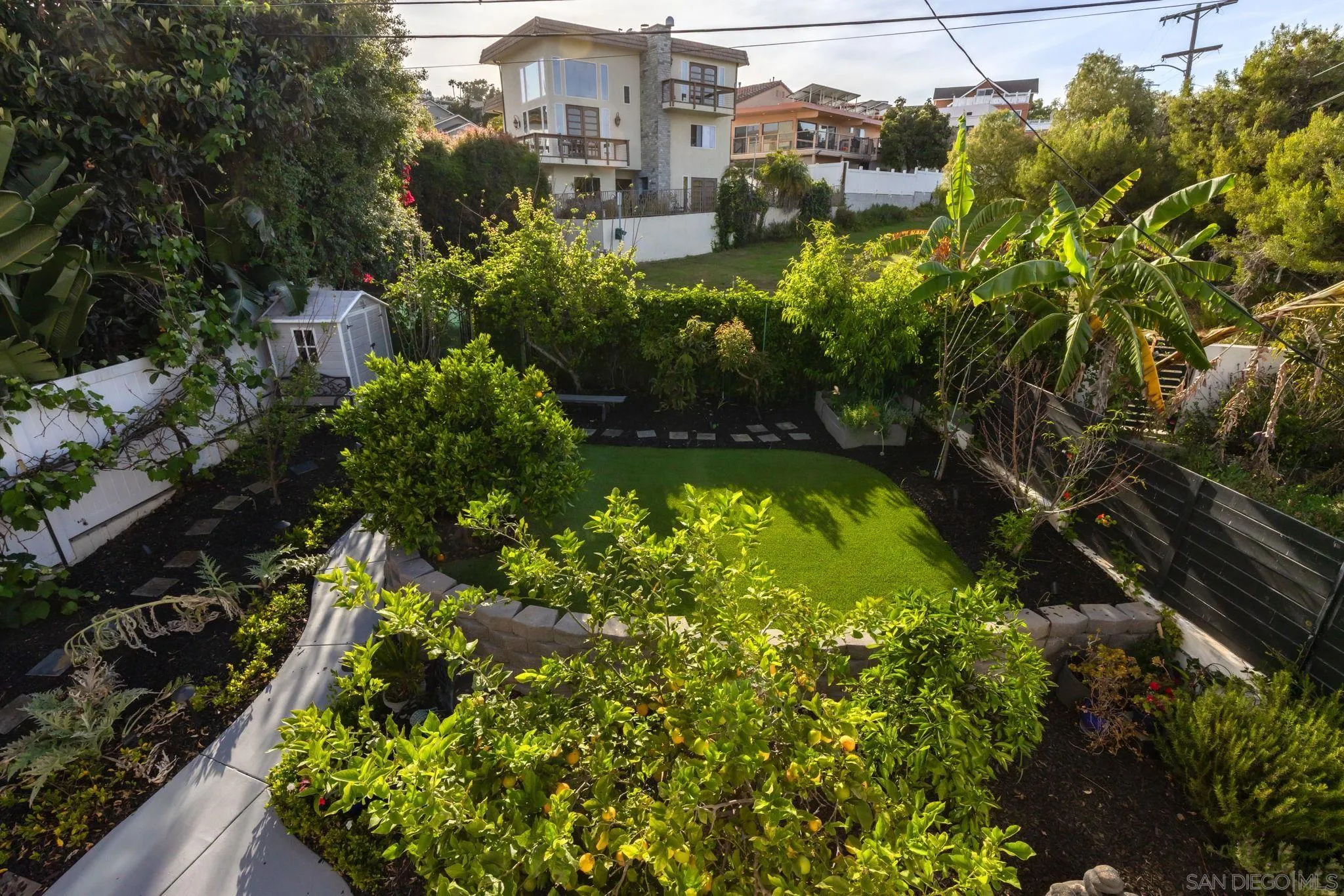 1092 Evergreen Street