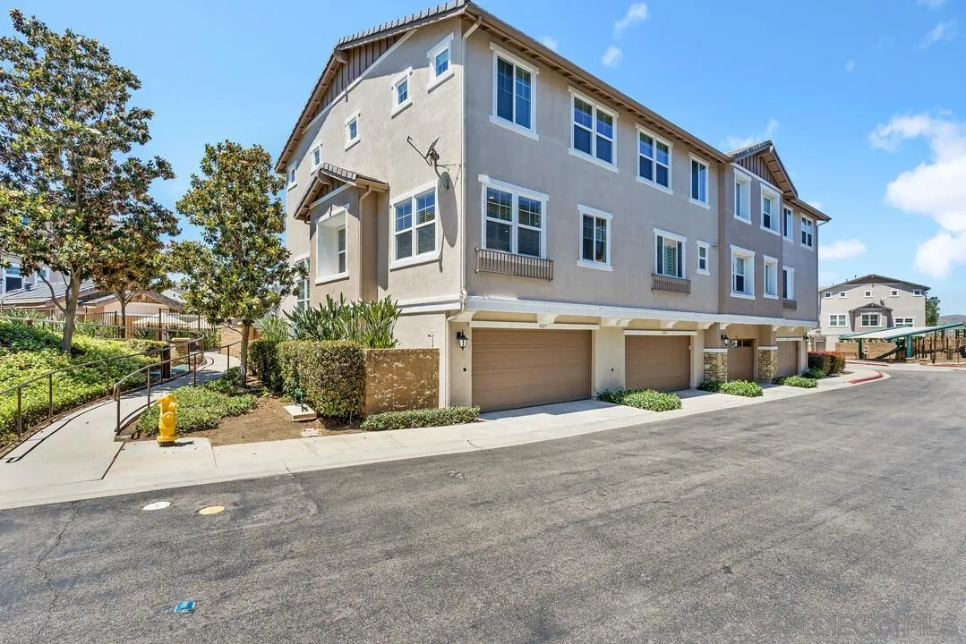 1021 Iron Wheel Street