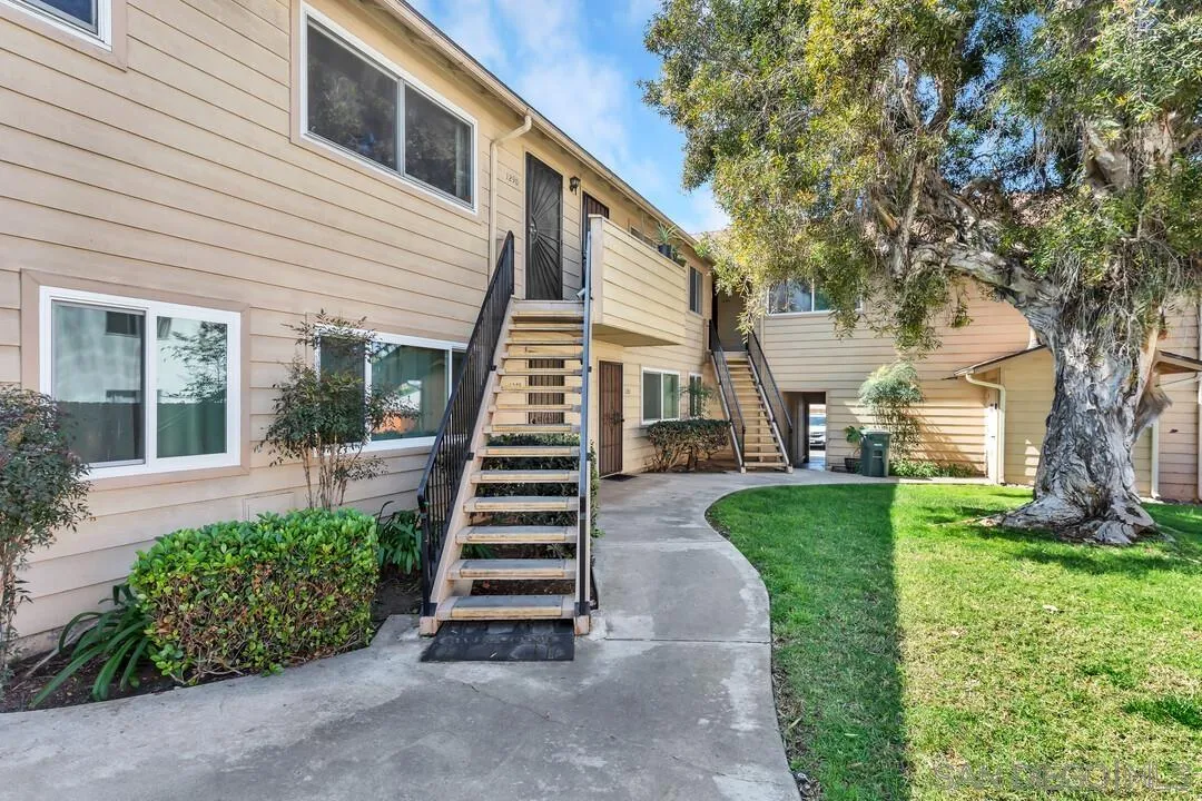 1290 Holly Ave