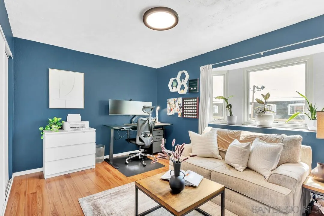 1290 Holly Ave