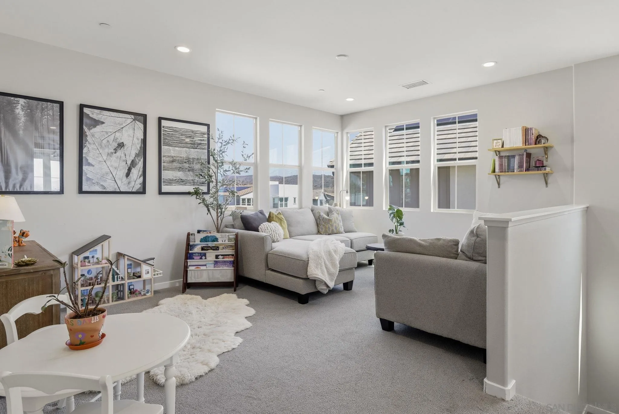 8959 Hightail Drive