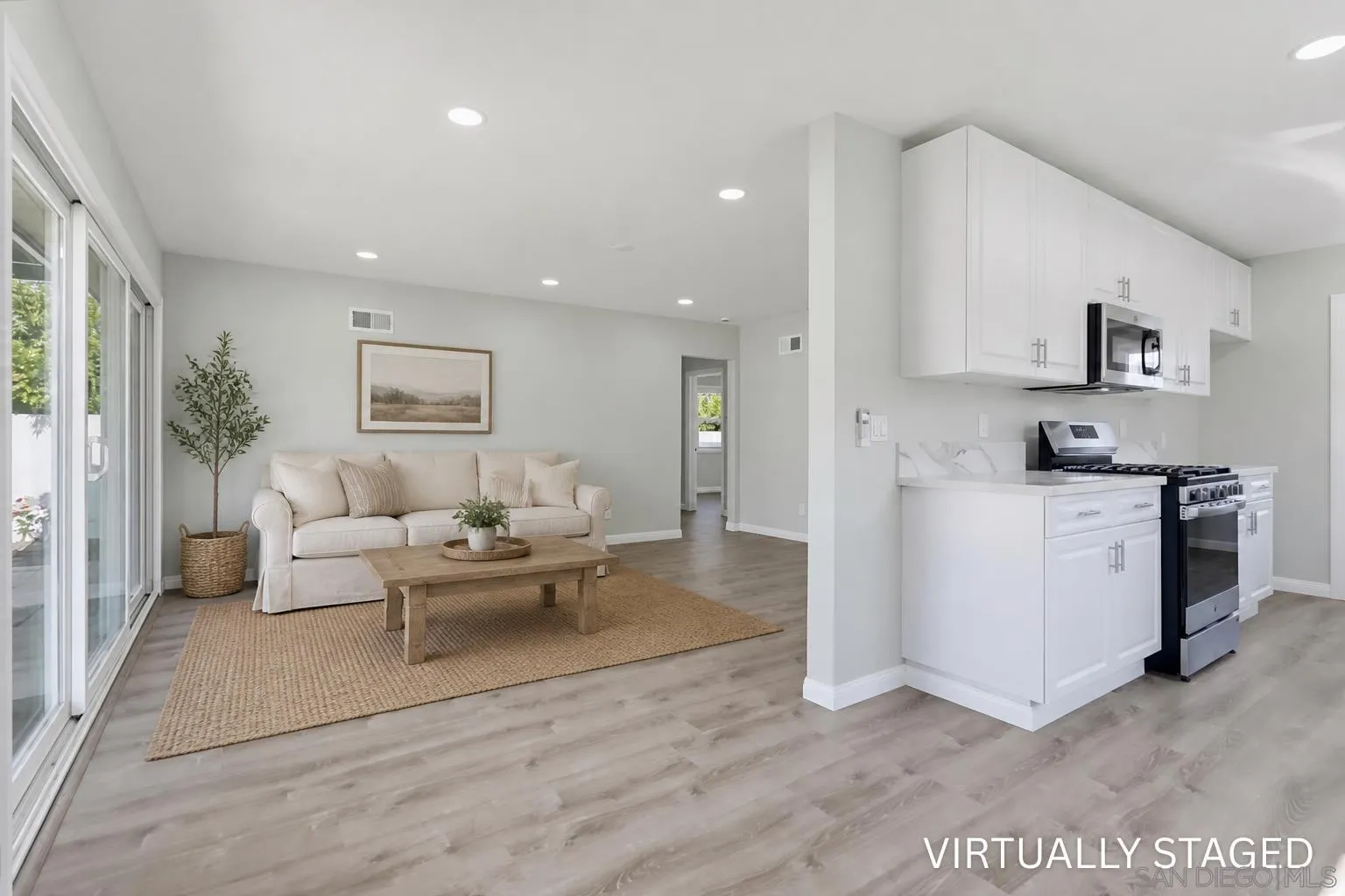 5609 Barclay Ave