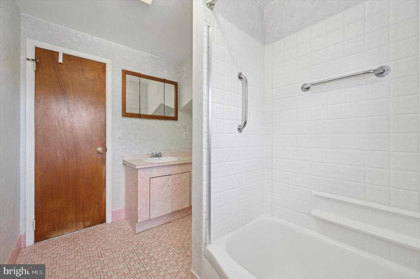 57 Cornell Dr