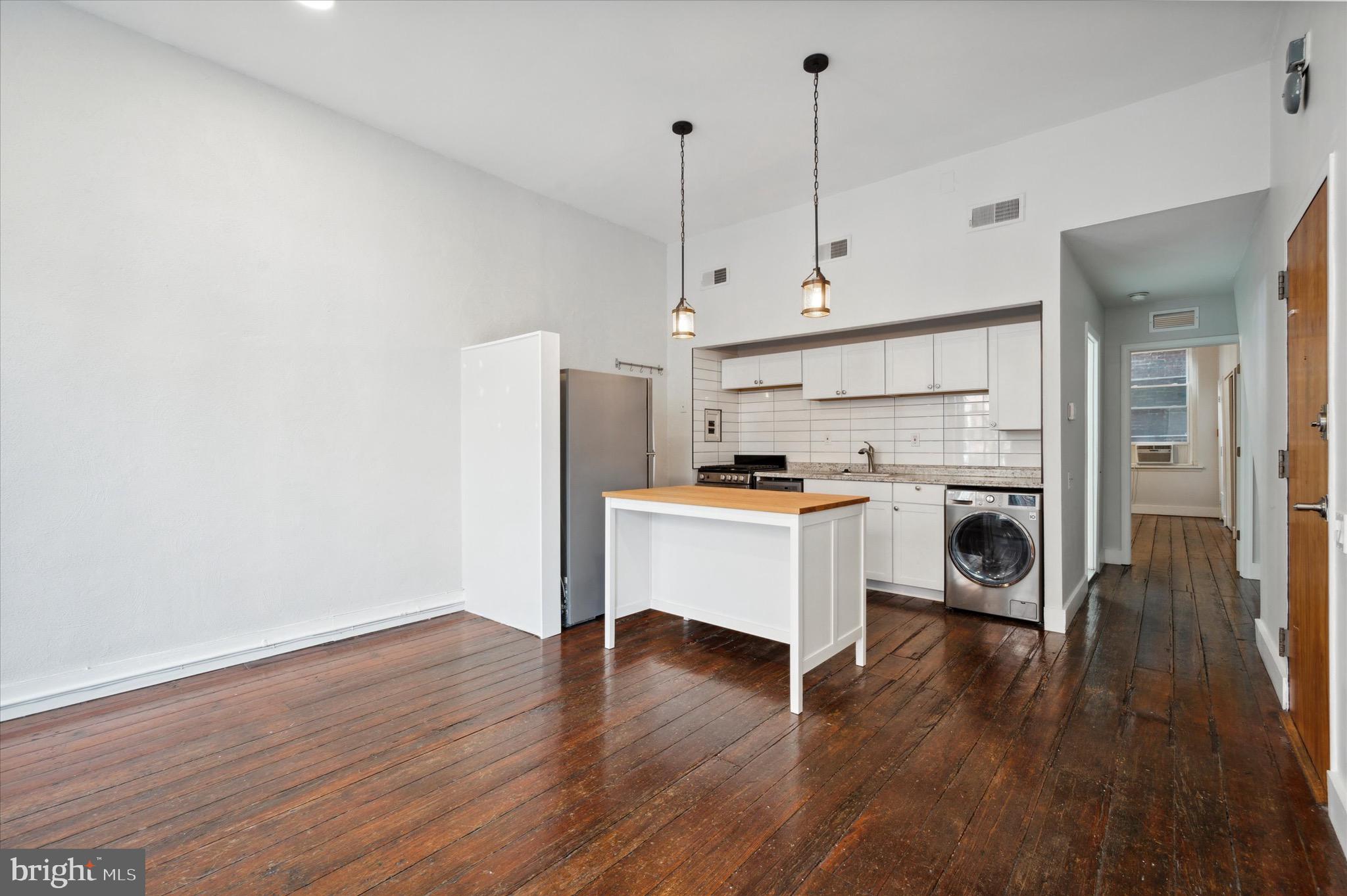 160-164 N 3rd St #162-2