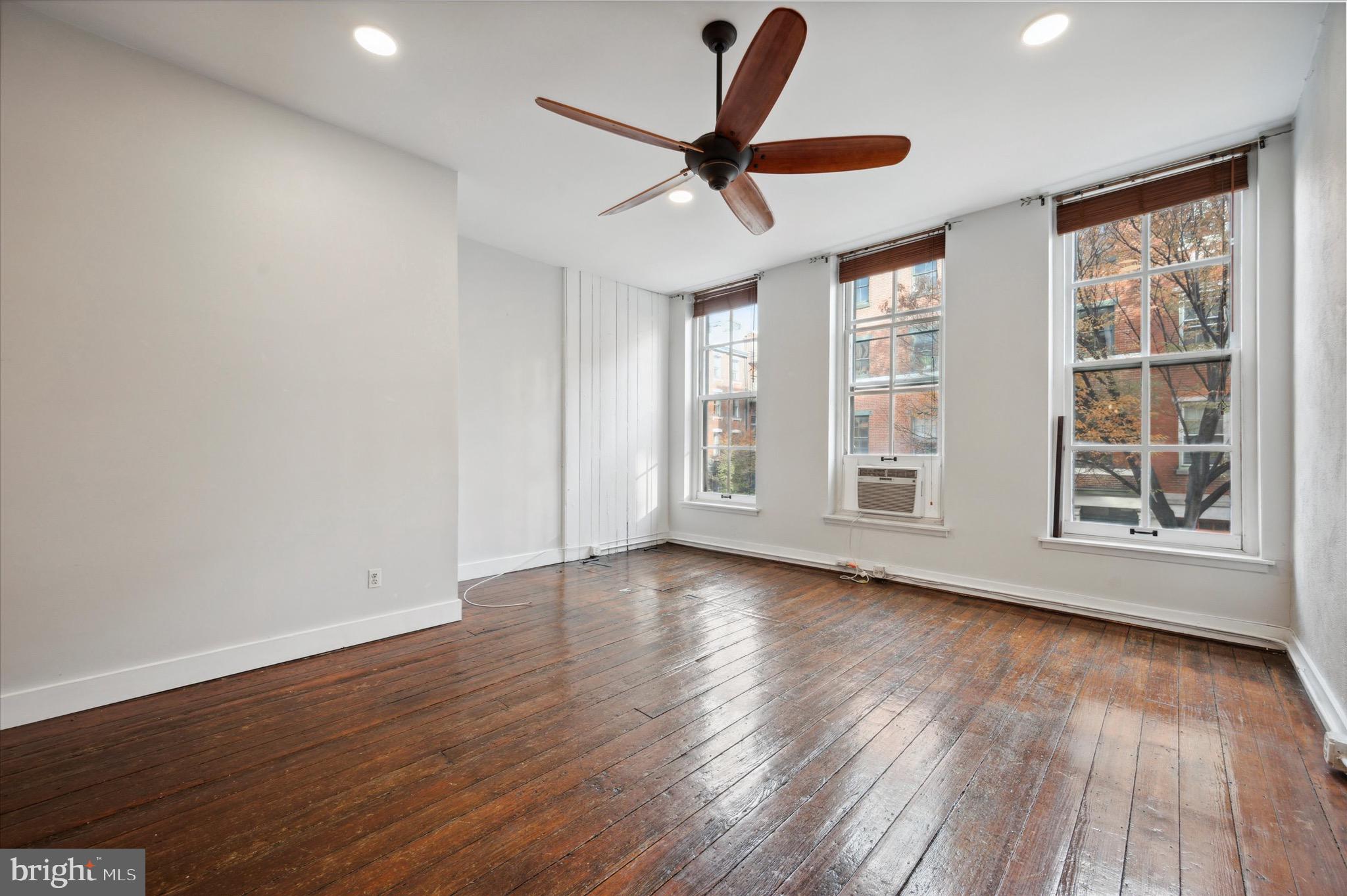160-164 N 3rd St #162-2