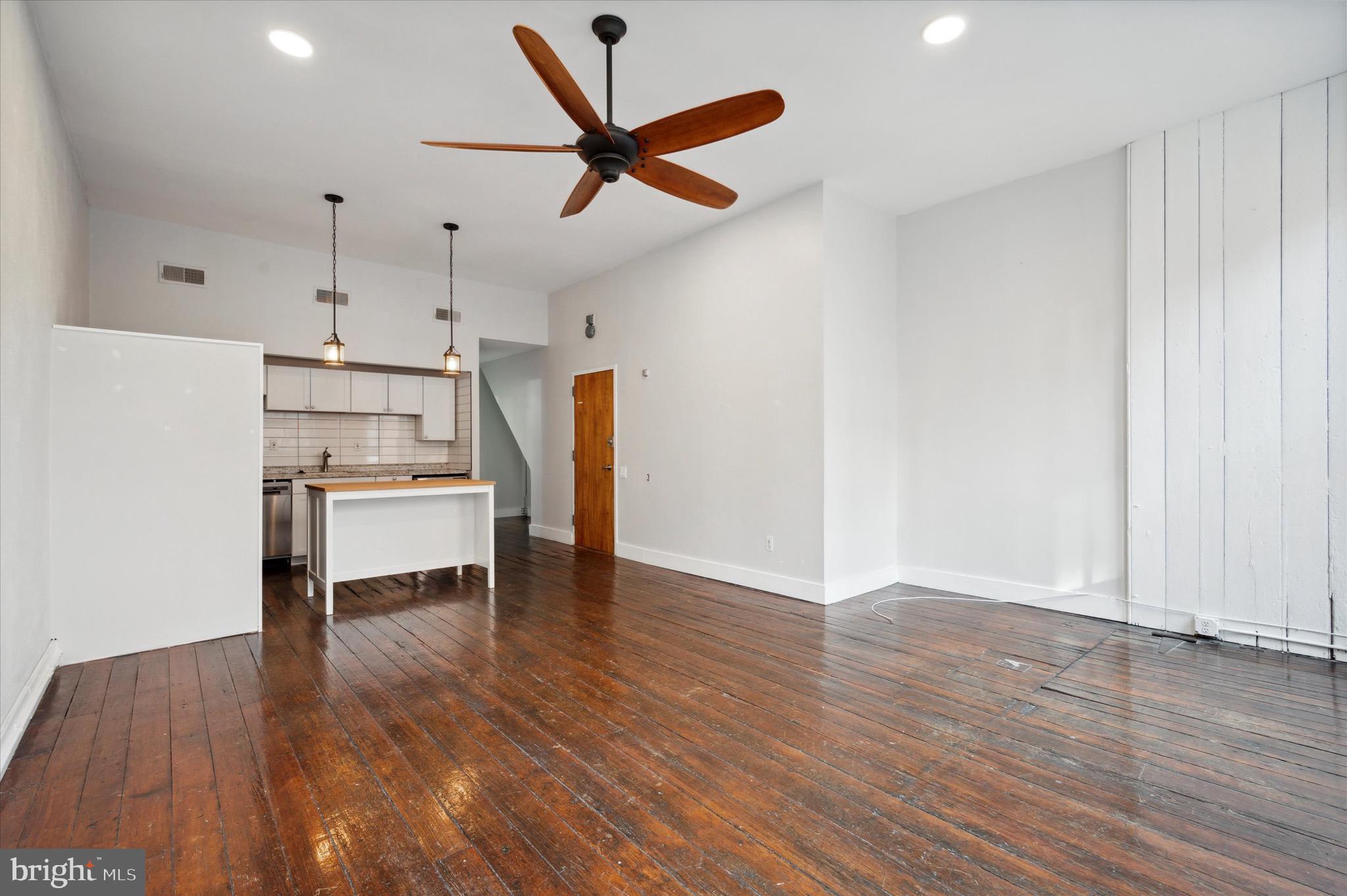 160-164 N 3rd St #162-2