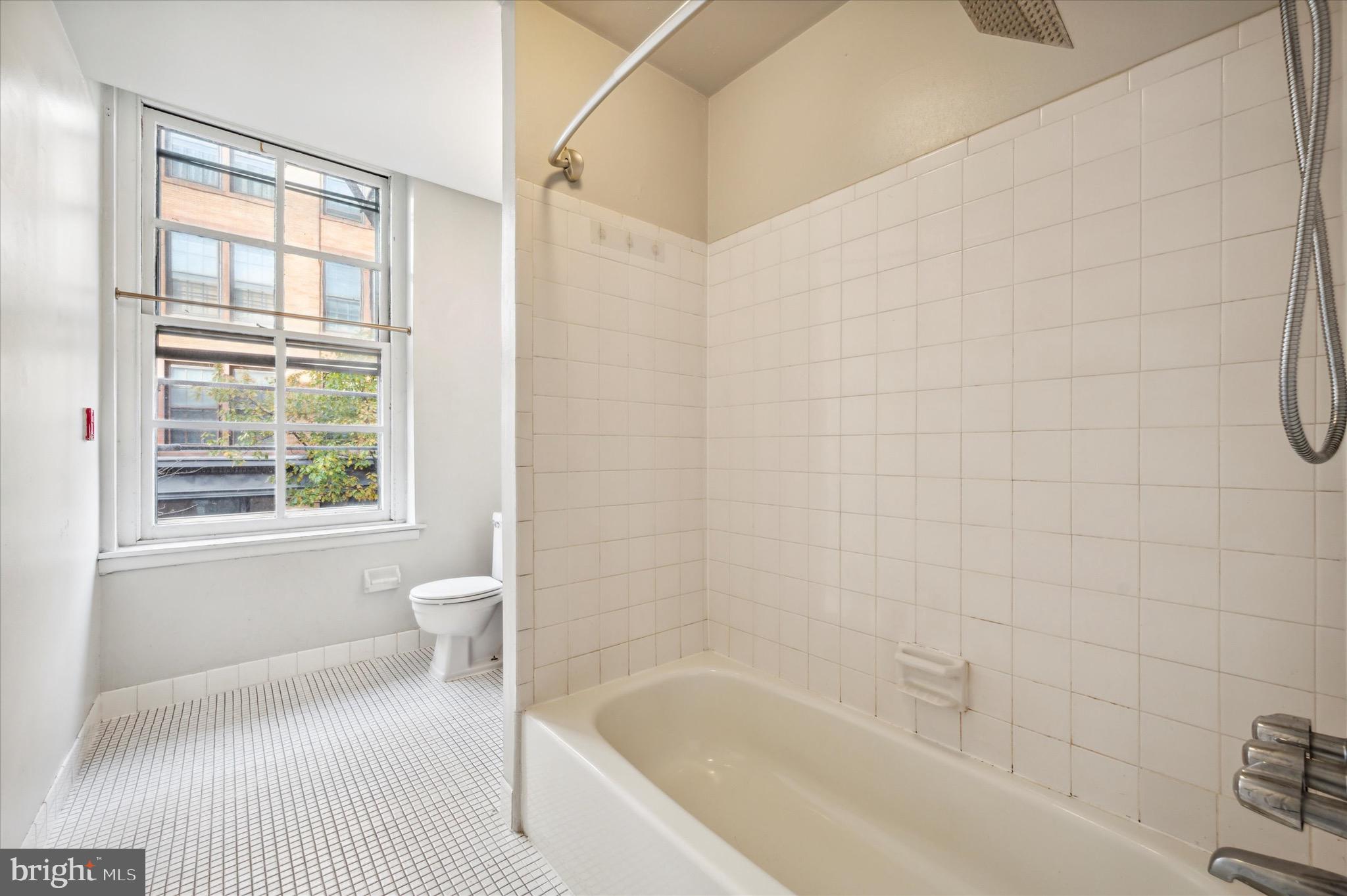 160-164 N 3rd St #164-2