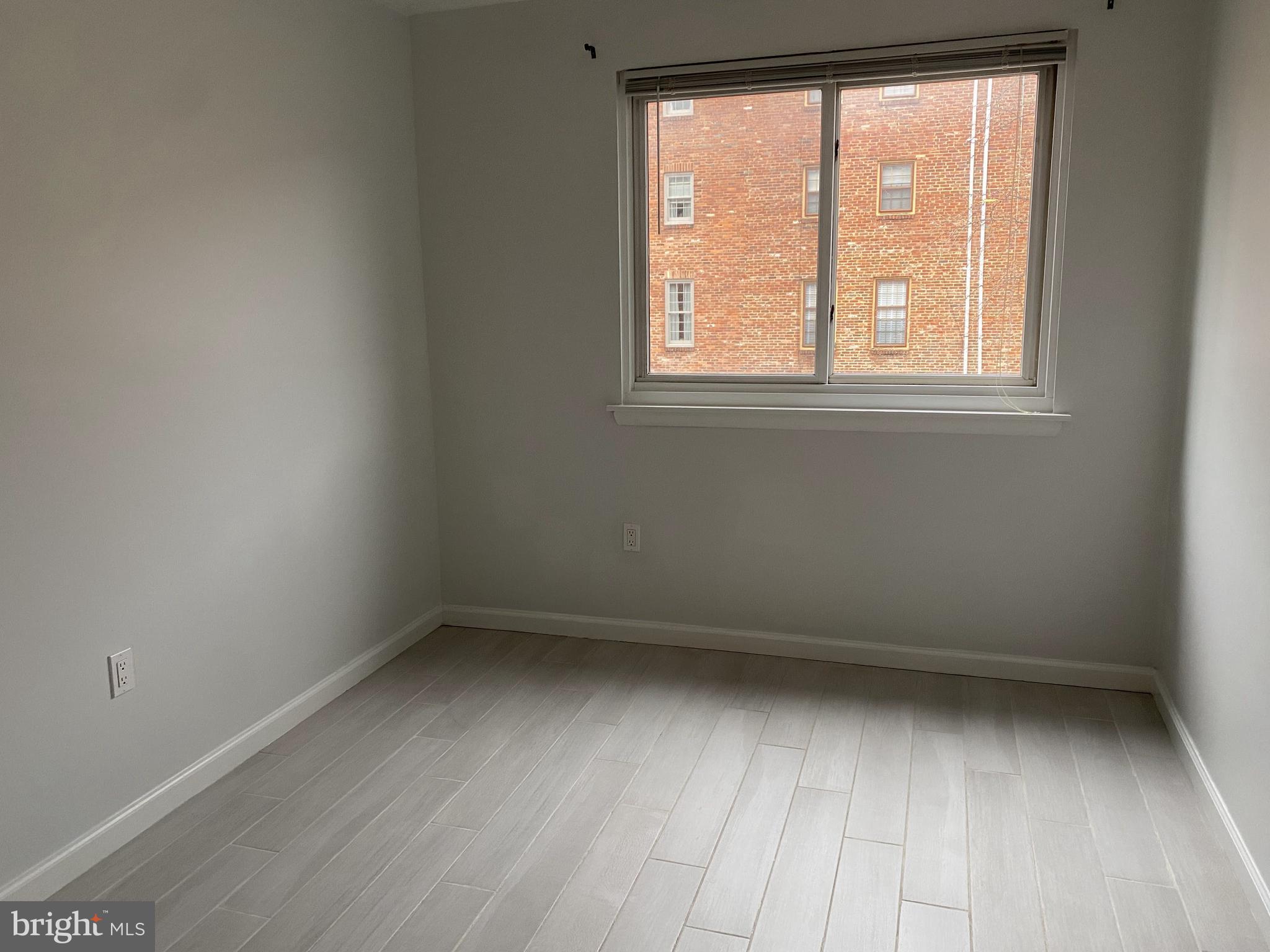 1221-29 South St #1221b