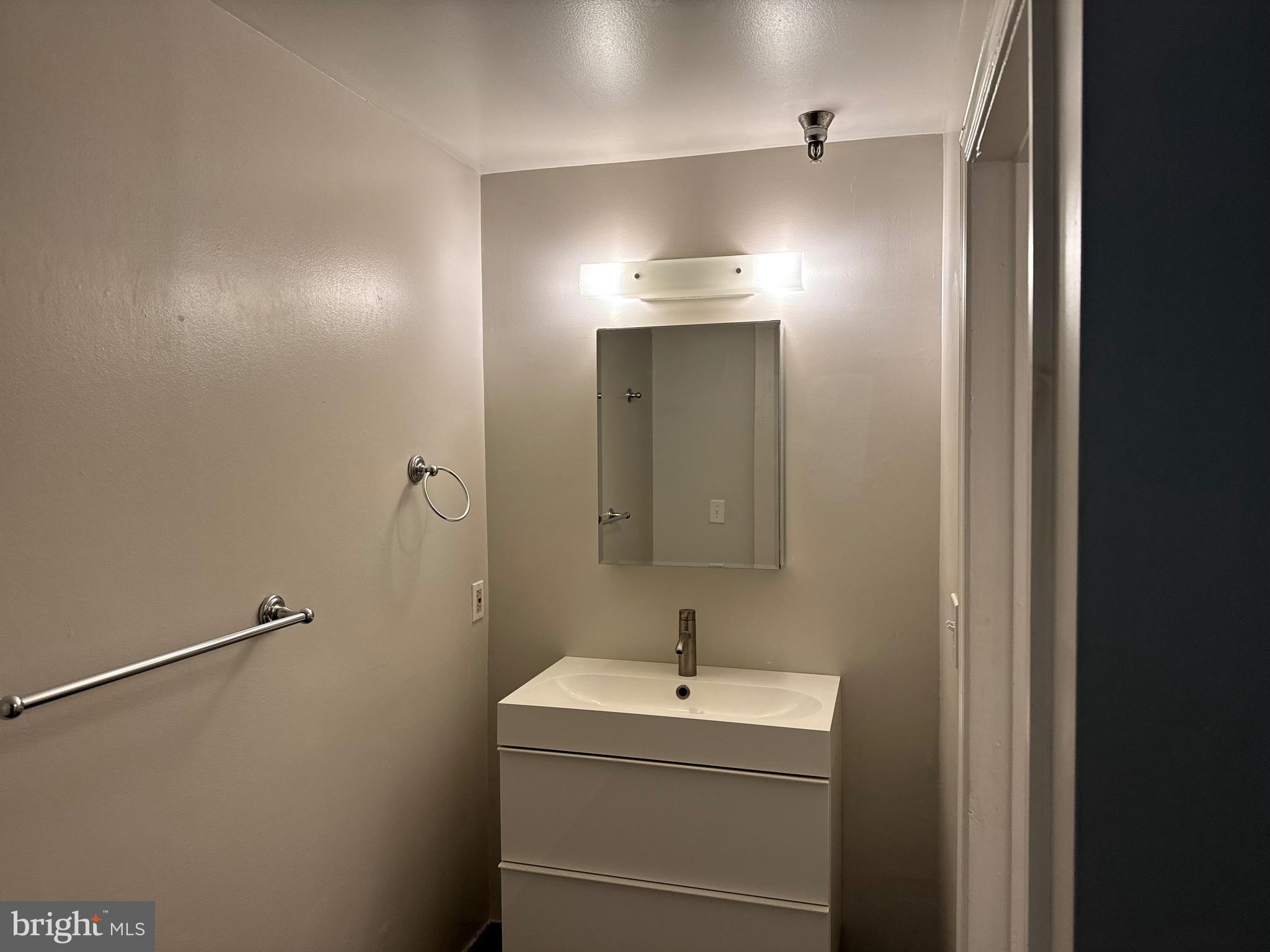222 CHURCH ST #5B