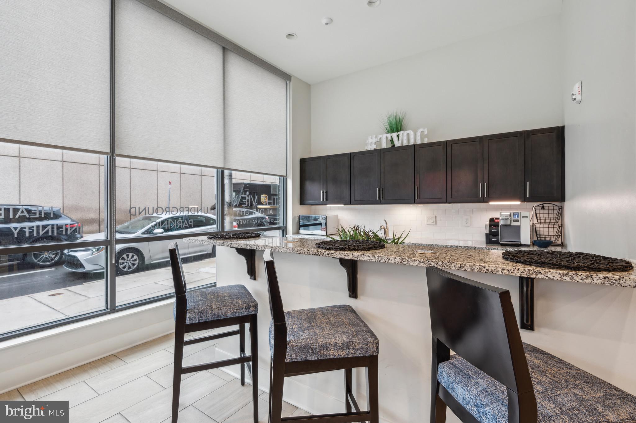 401 Race St #305