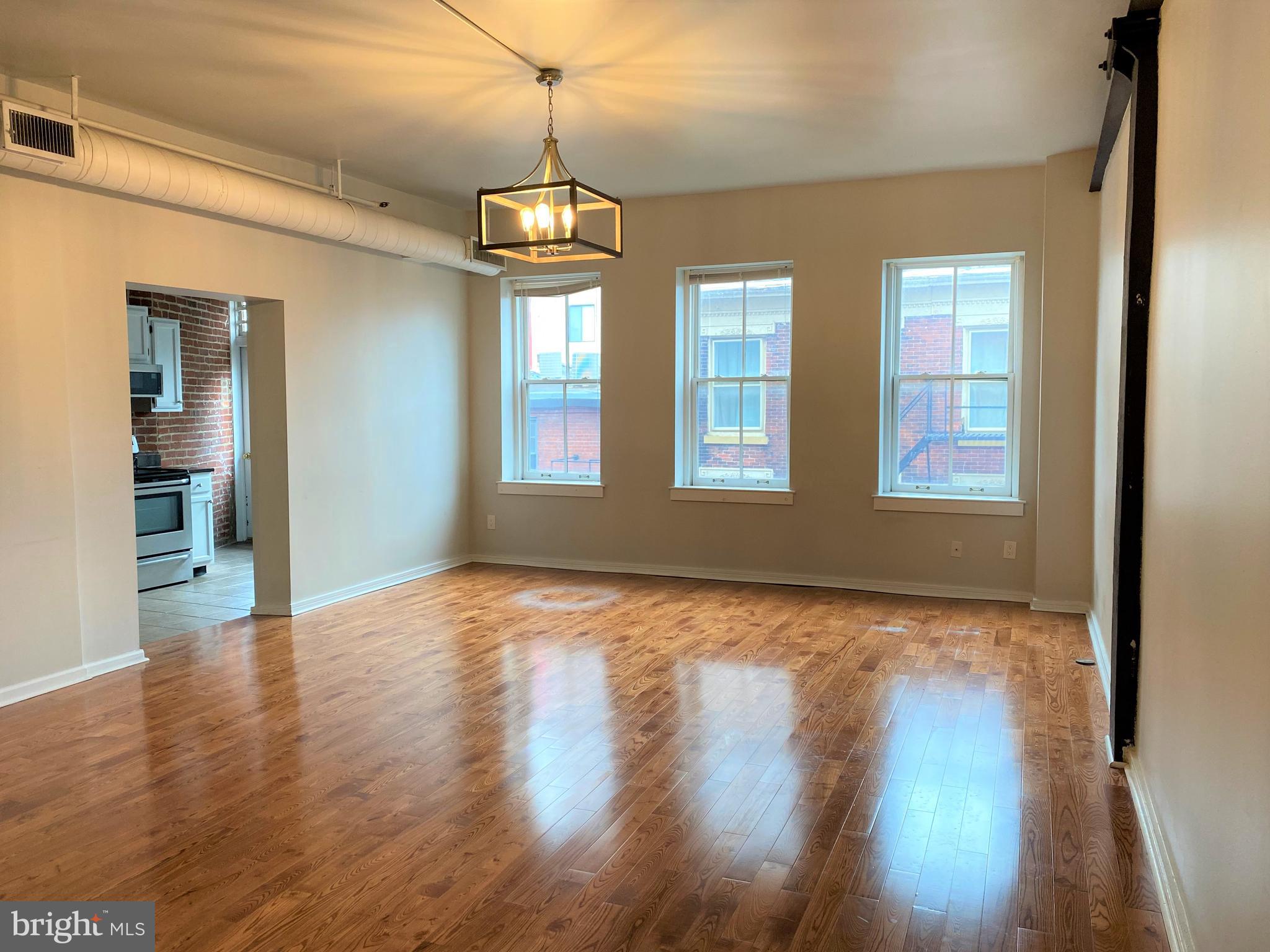 222 Church St #4j