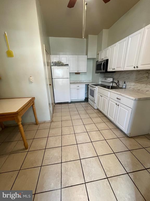 3315 N PARK AVE #1
