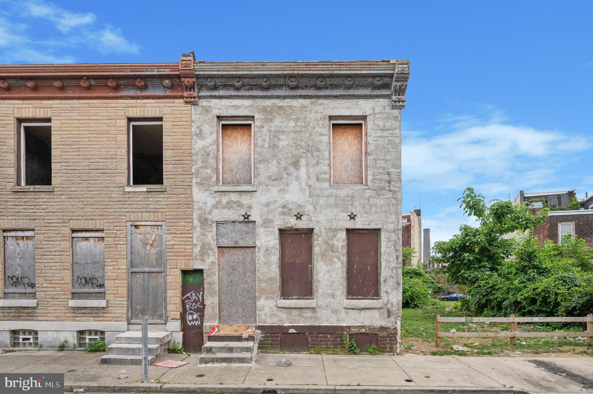 1222 W Atlantic St