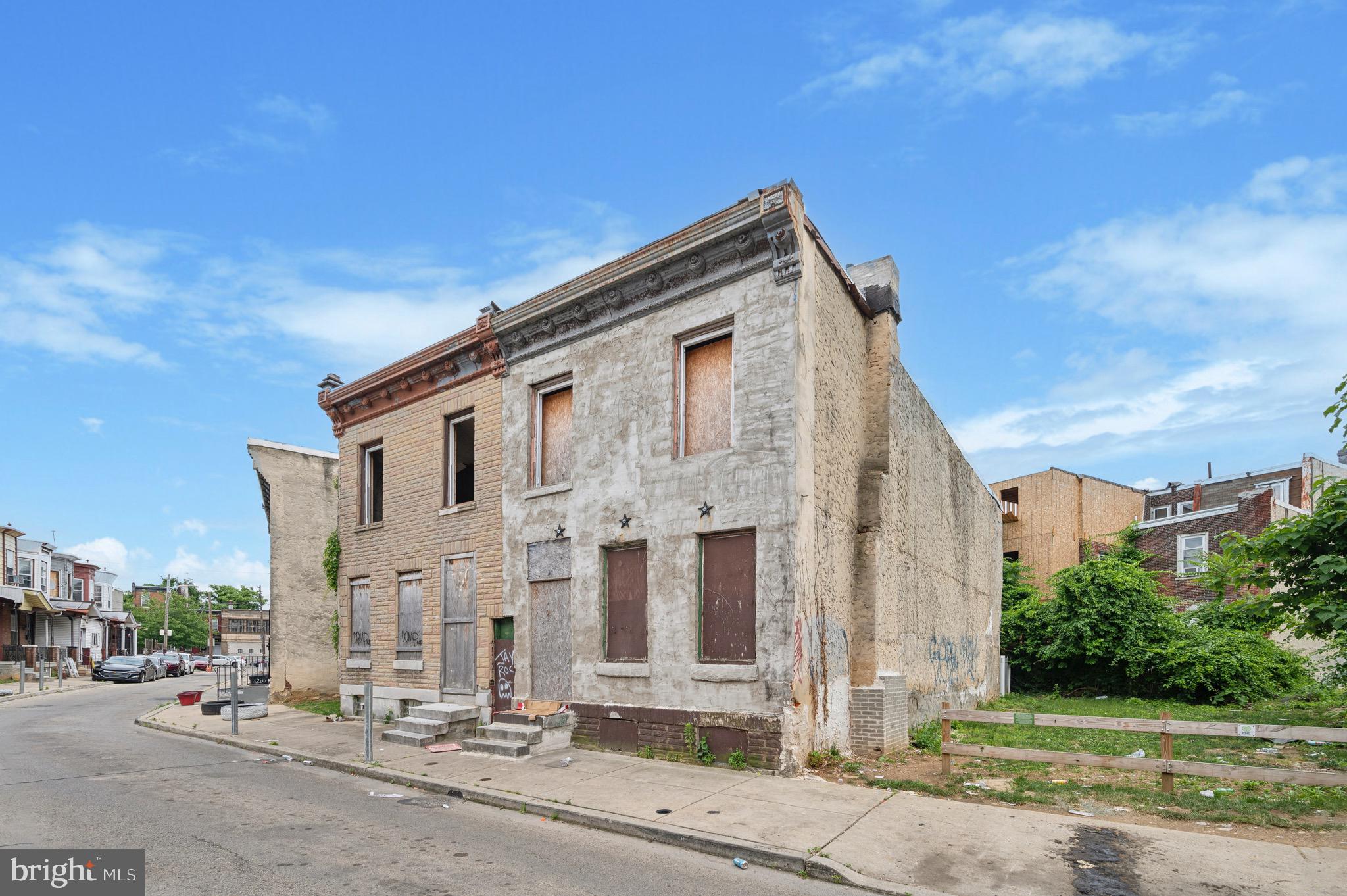 1222 W Atlantic St