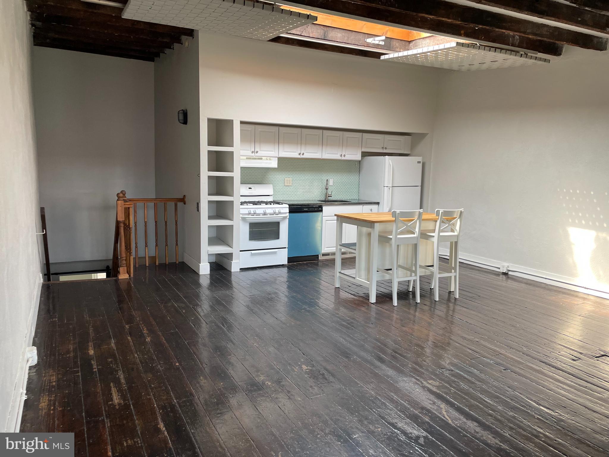 160-164 N 3RD ST #160-3R