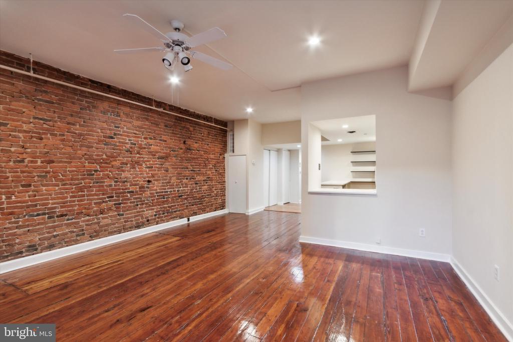 21 N 3RD ST #2A