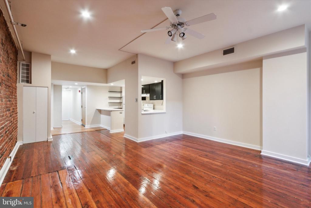 21 N 3RD ST #2A