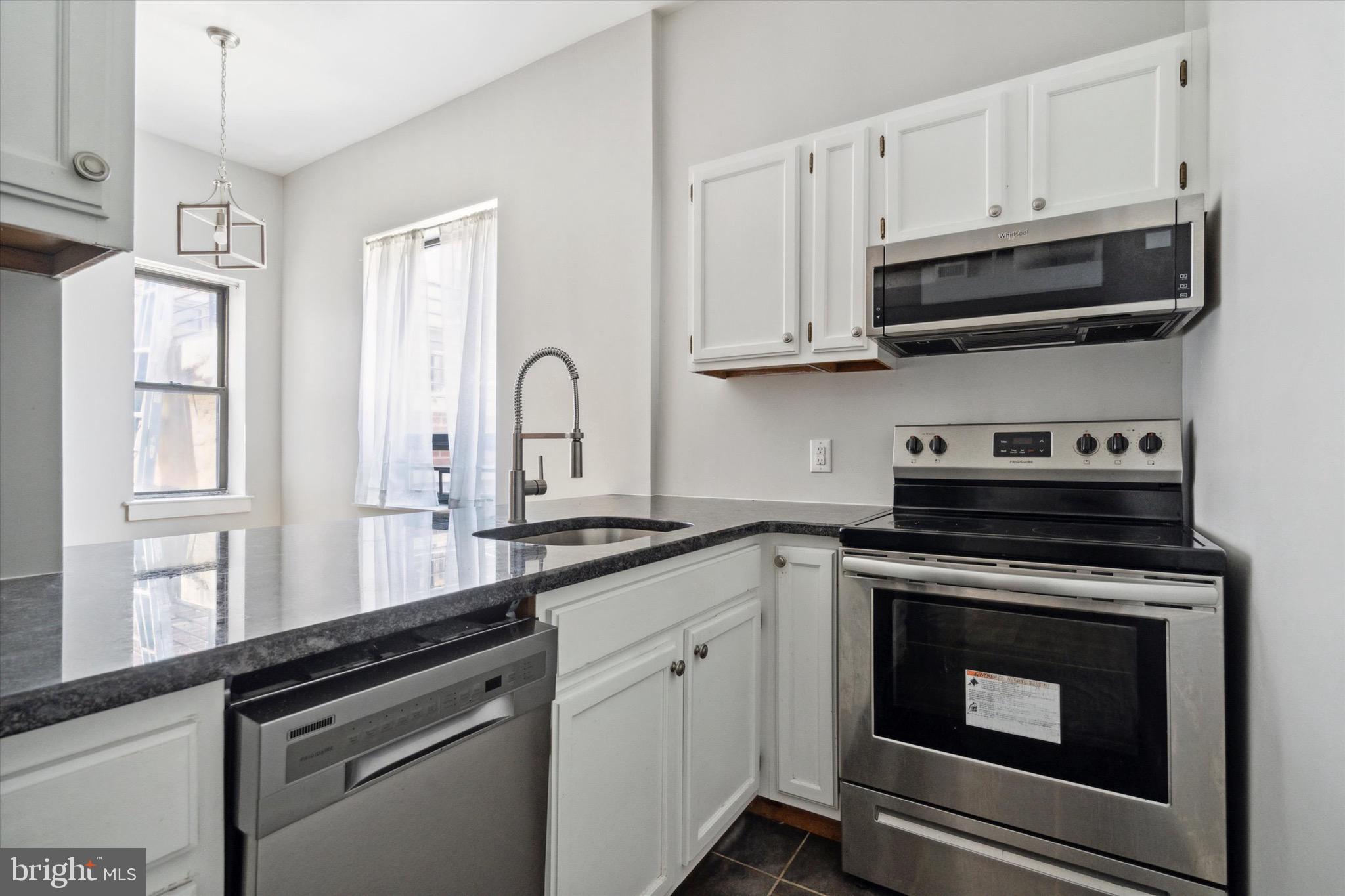 222 CHURCH ST #4C