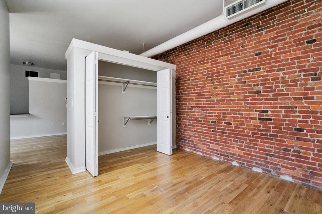 222 CHURCH ST #4C