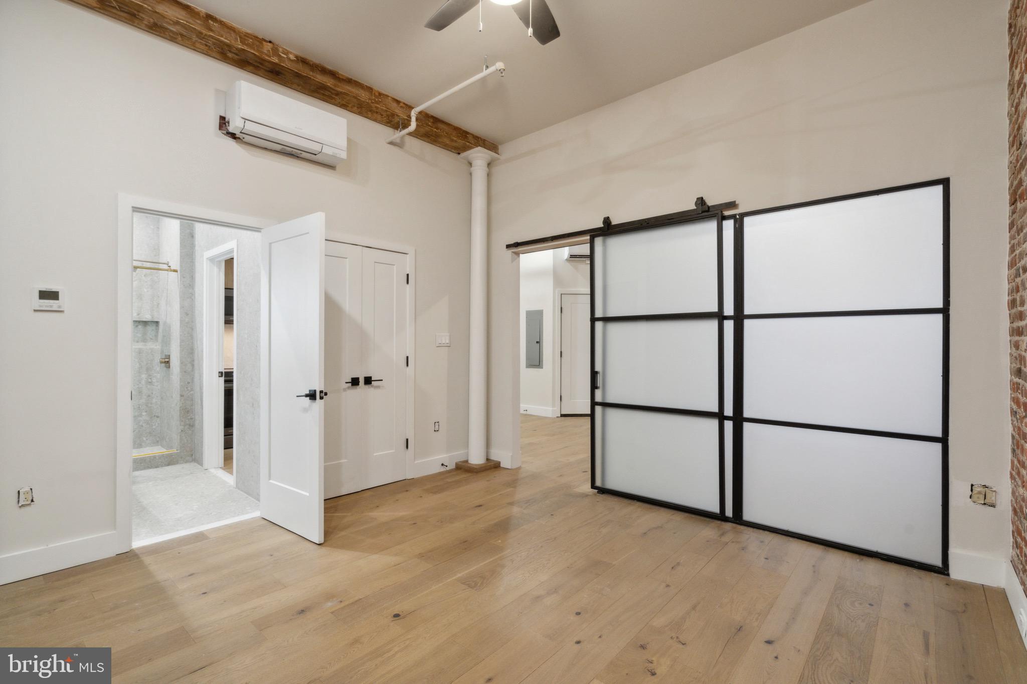 32 STRAWBERRY STREET ST #1