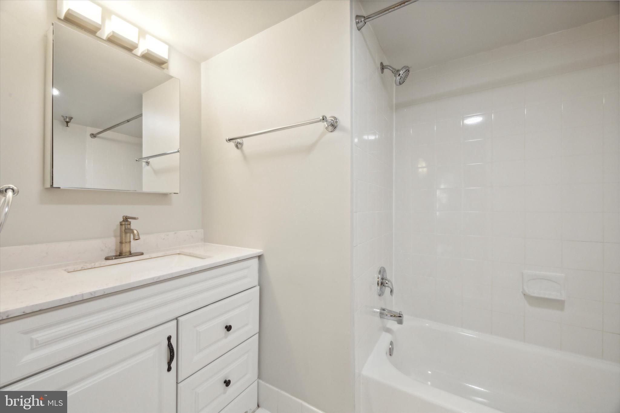 222 CHURCH ST #2A