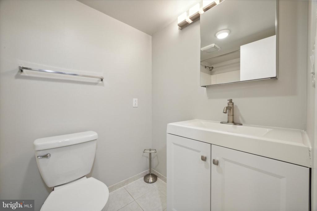 222 CHURCH ST #3F