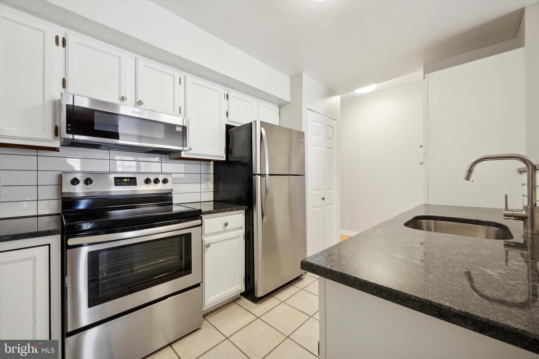222 CHURCH ST #3F