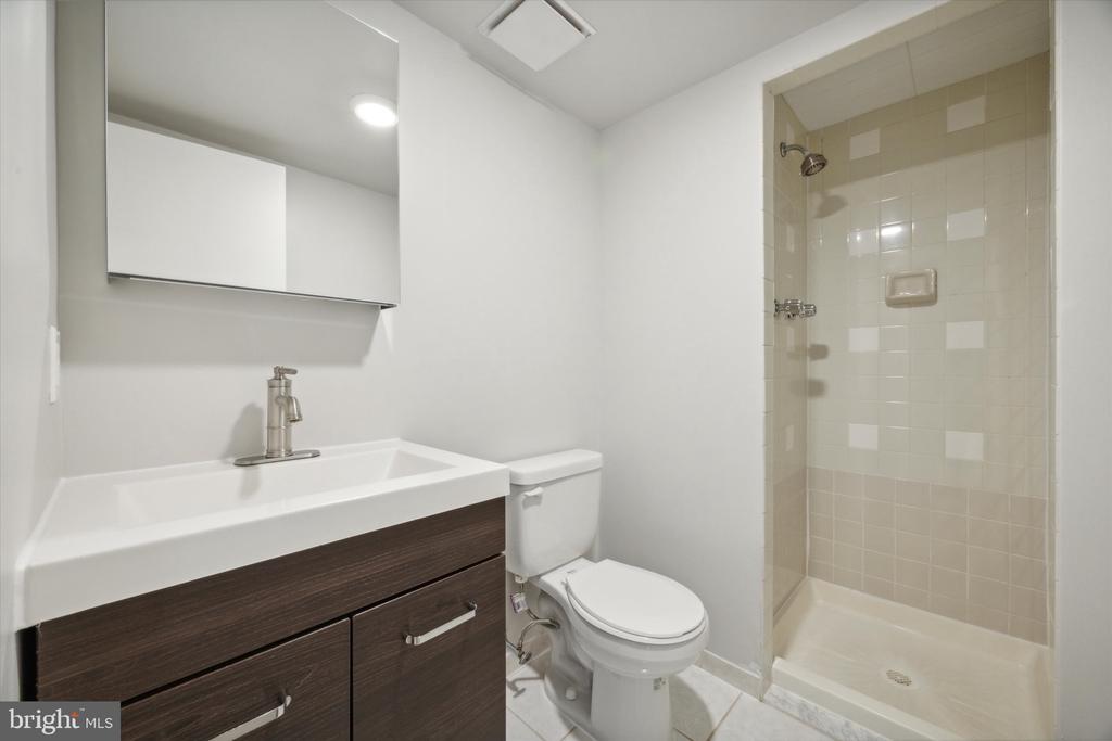 222 CHURCH ST #3F