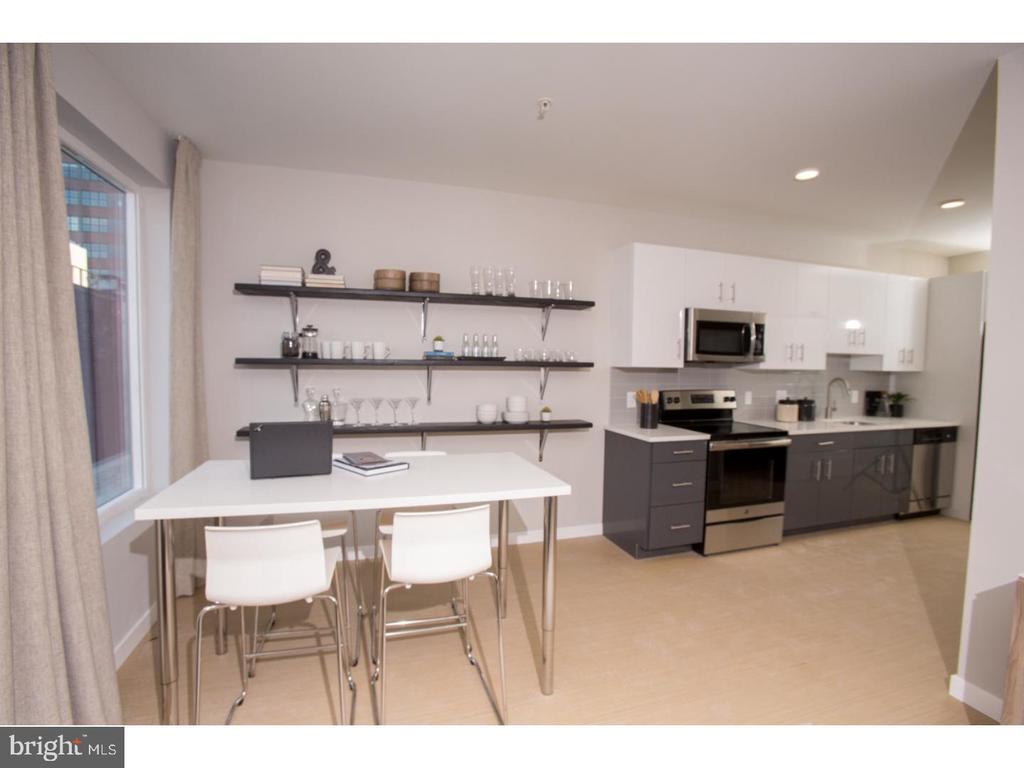 121 N 2ND ST #628