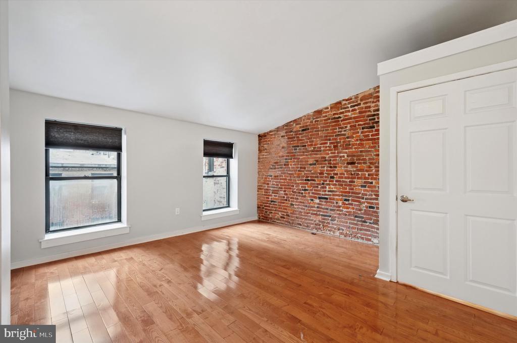 222 CHURCH ST #2J