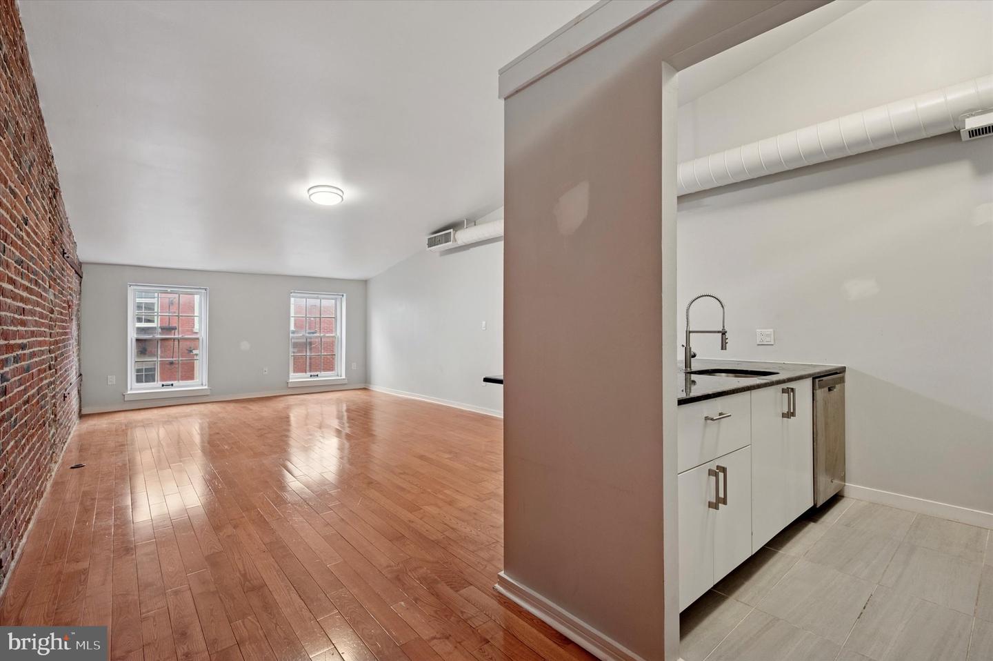 222 CHURCH ST #2J