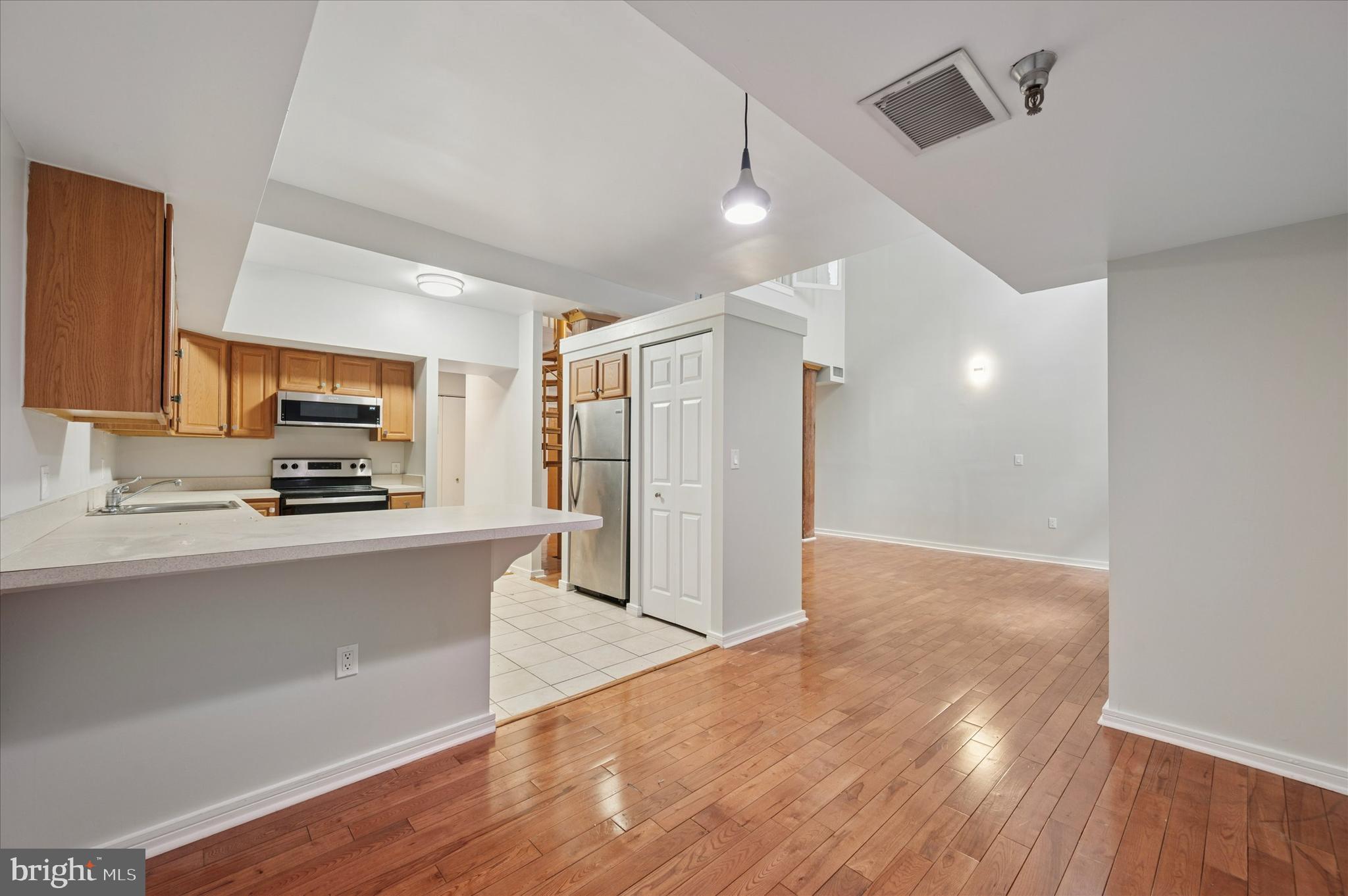 222 CHURCH STREET 2C