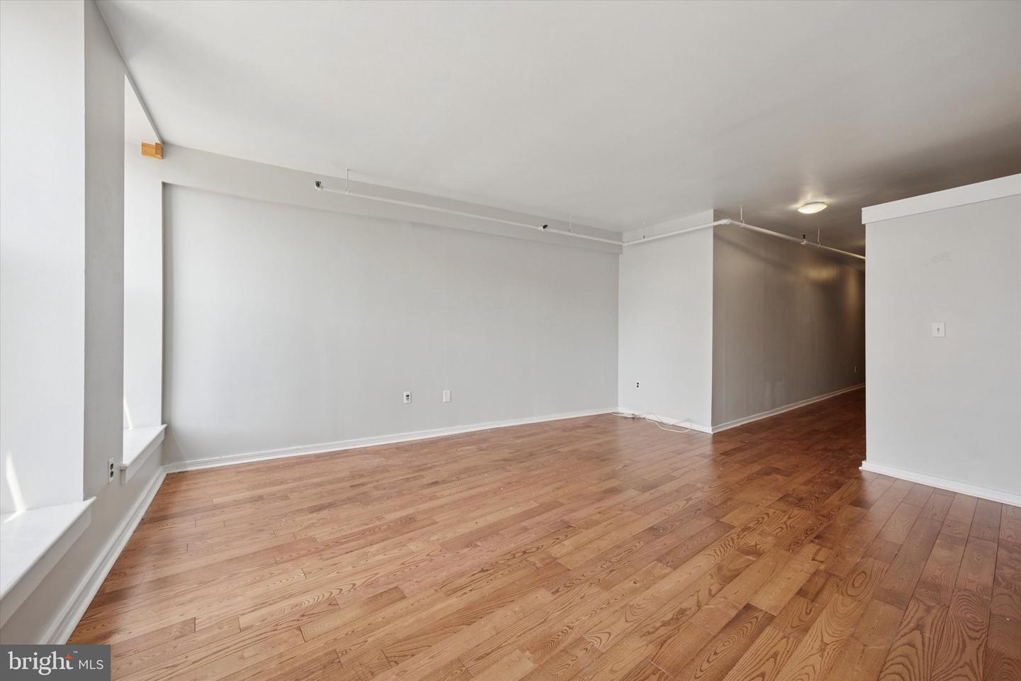 222 CHURCH ST #2E