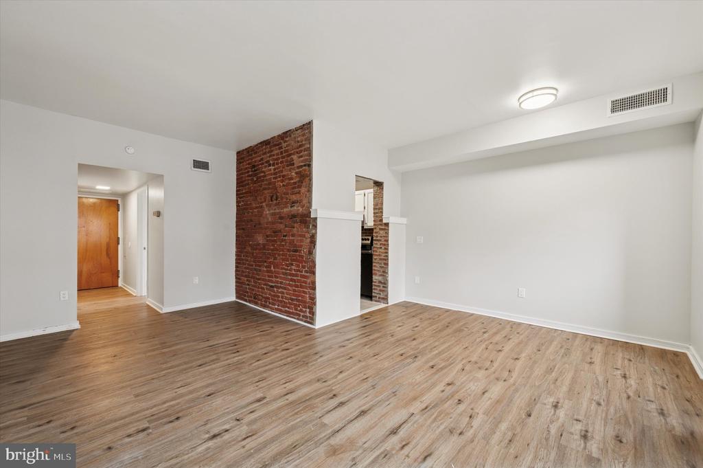 222 CHURCH ST #4H