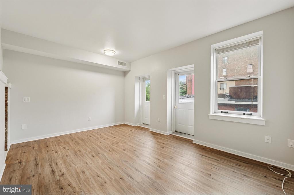 222 CHURCH ST #4H