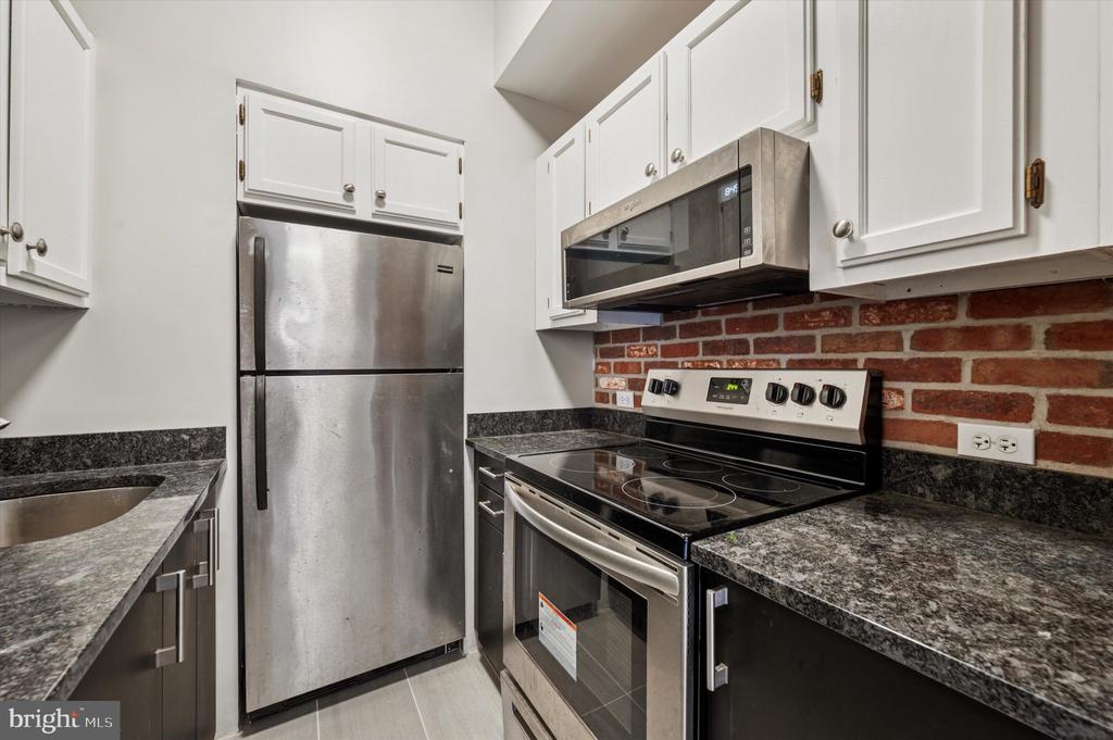 222 CHURCH ST #4H
