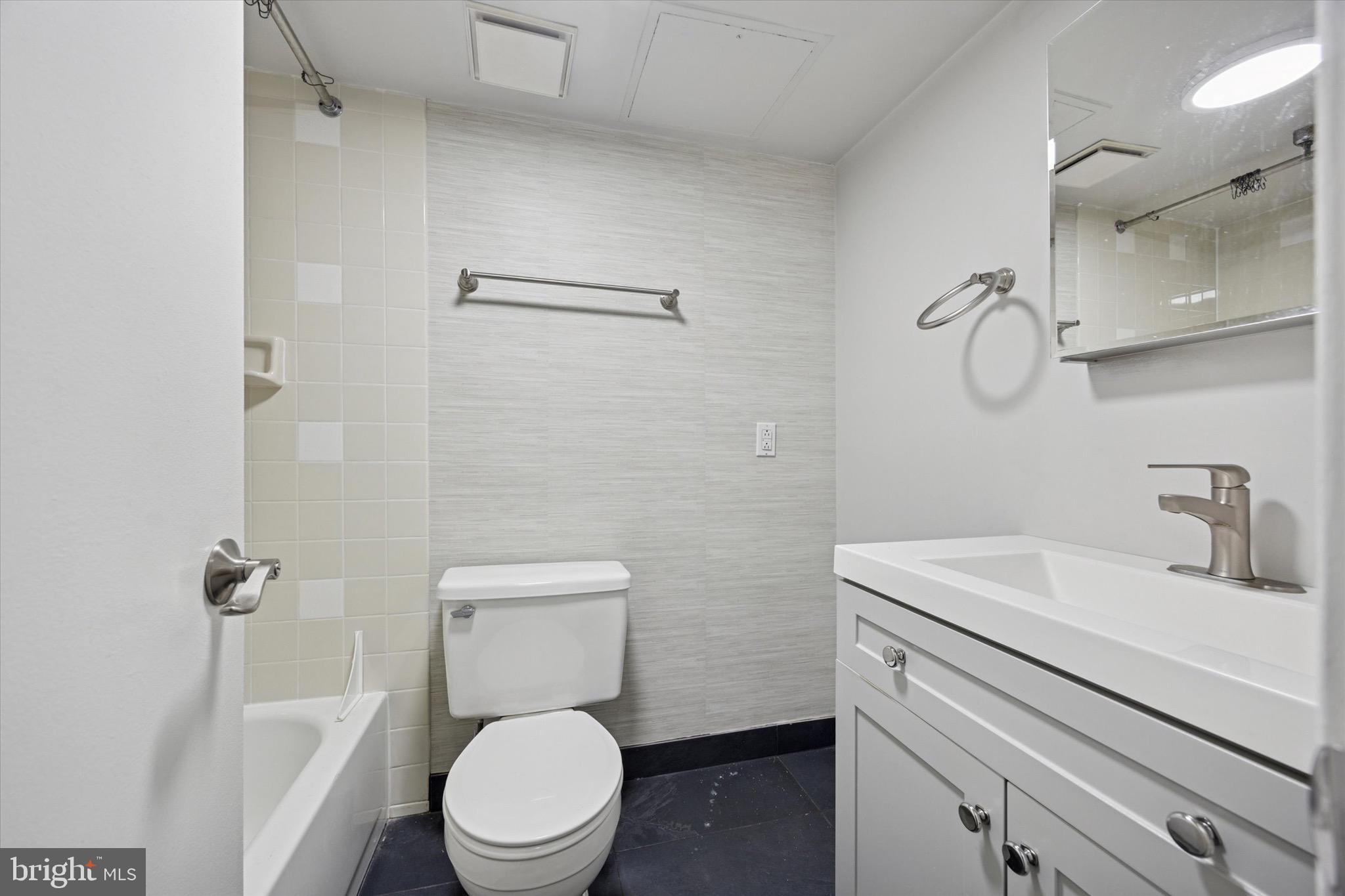 222 CHURCH STREET 3E