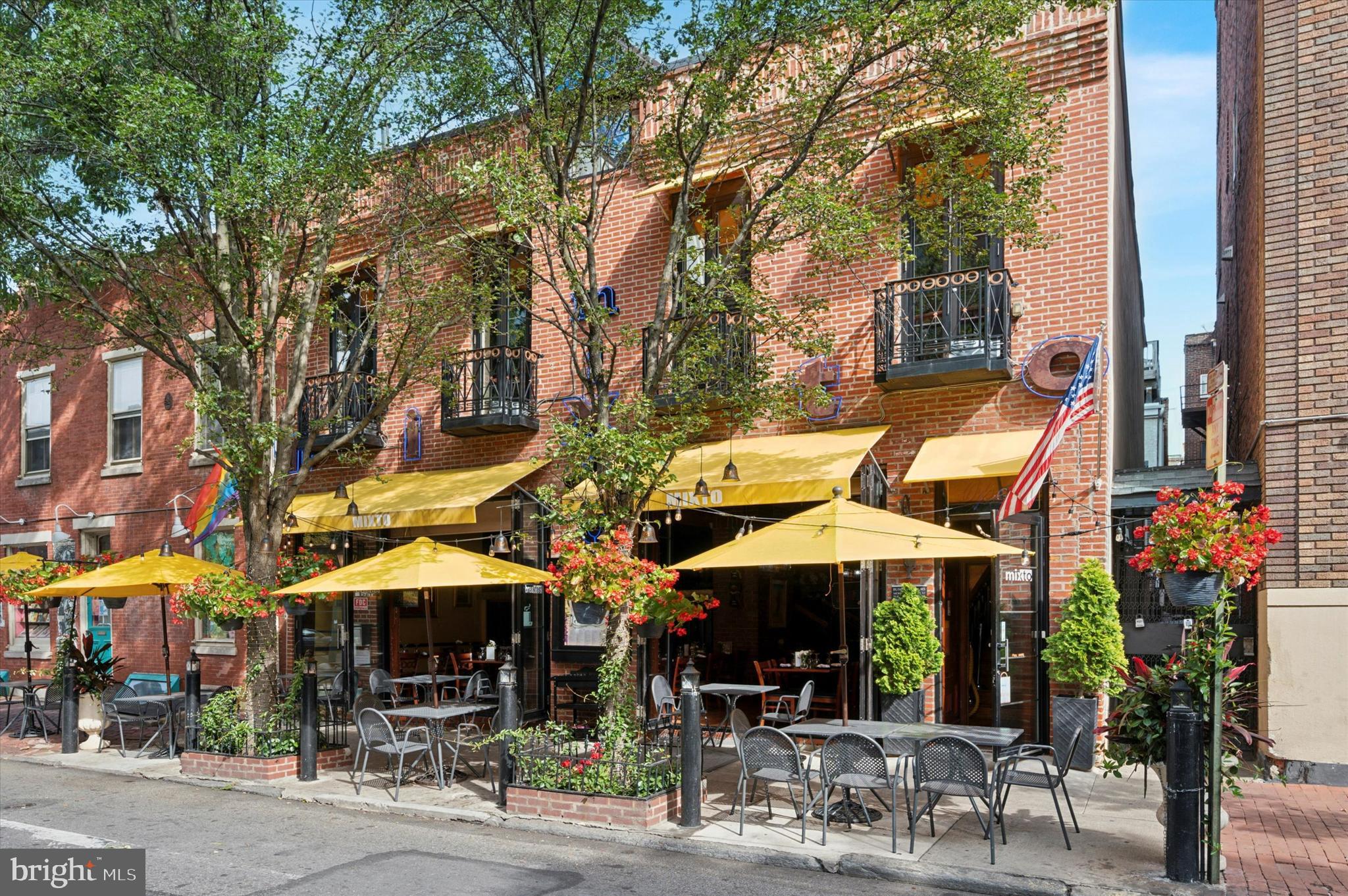 1141 PINE STREET 43