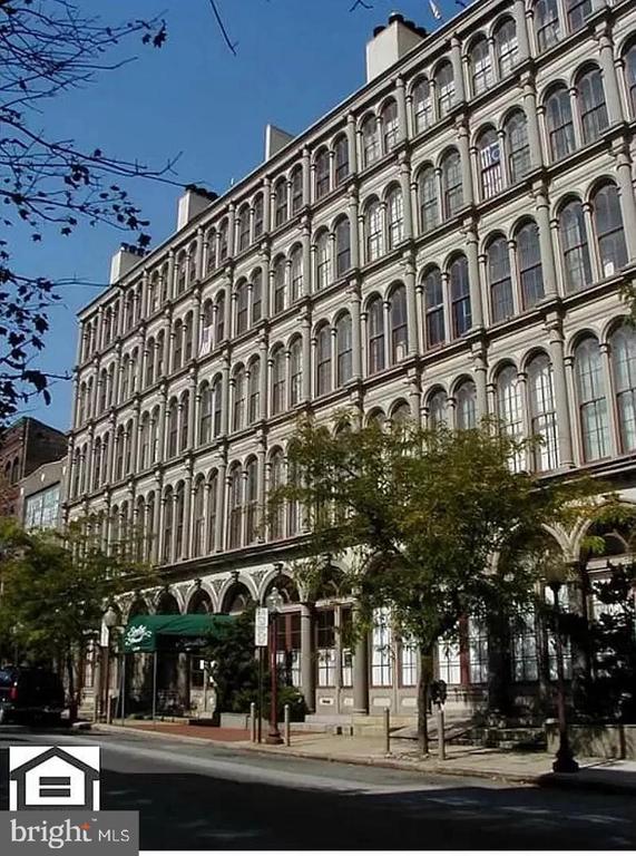107 ARCH STREET 1E