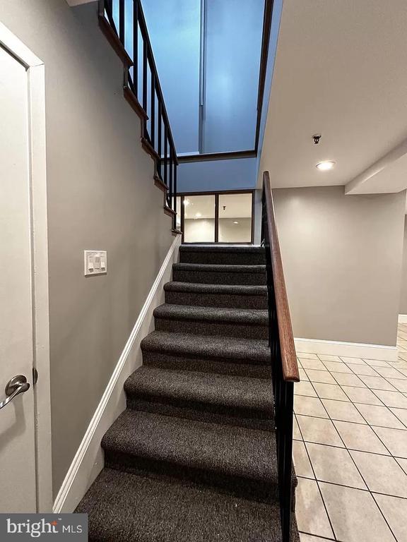 107 ARCH STREET 1E